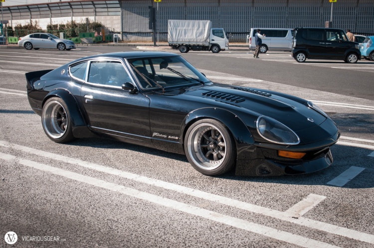 A works style flared S30 Fairlady Z with g-nose