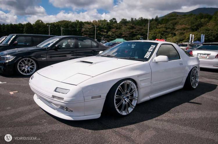 Clean FC RX7 by Zero Style.